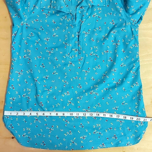 🛍3 for $25- Talbots Turquoise Shirt with Mini Flowers, Size Small🛍 - Picture 8 of 11